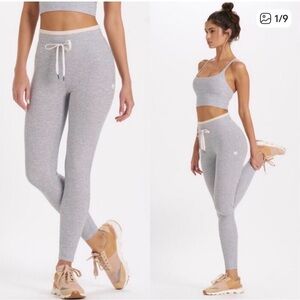 Vuori grey  Women's Leggings